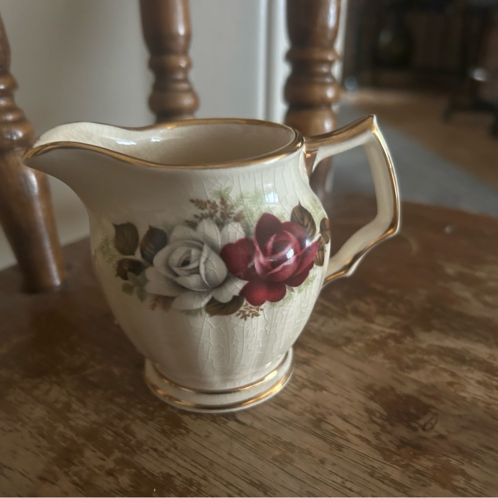 Sadler mid century creamer
